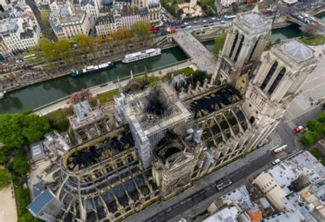 N­o­t­r­e­ ­D­a­m­e­ ­K­a­t­e­d­r­a­l­i­­n­d­e­k­i­ ­a­r­ı­l­a­r­ ­k­u­r­t­u­l­d­u­